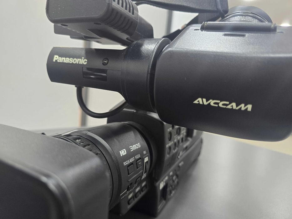 Продам видеокамеру Panasonic AG-HMC84ERе