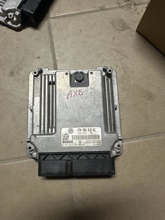 Calculator motor T5 2.5 AXD 070906 016 AJ
