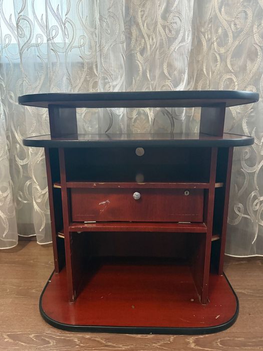 Подставка для телевизора