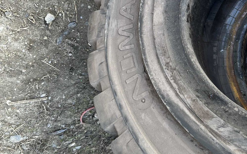 Cauciucuri pline 1200 R20