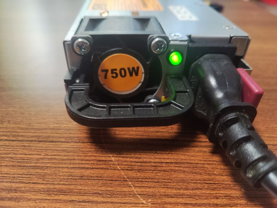 Комплект сървърно захранване HP 750 с платка + 12 кабела 6+2 пина!