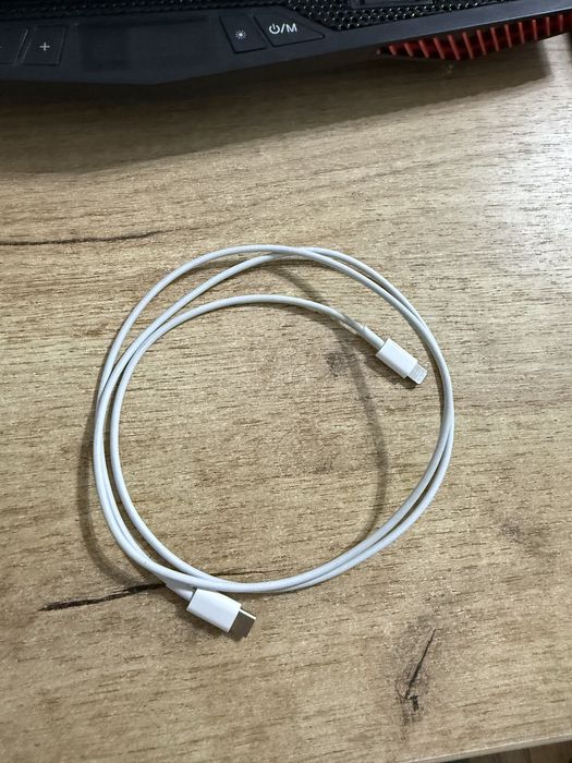 Оригинальный кабель Apple Lightning – Type-C