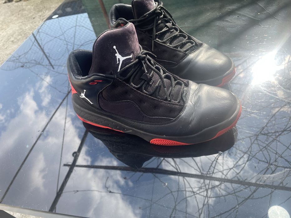 Nike Air Jordan max aura 2 sneakers