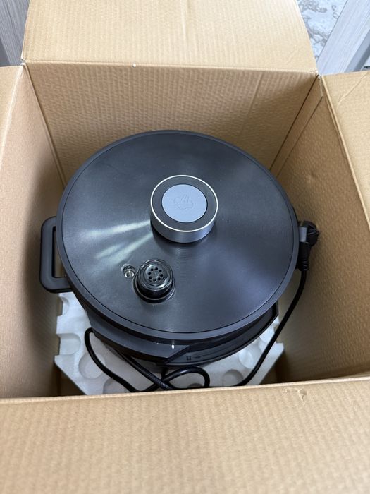 Мултиварка ,,ТЕФАЛЬ’’ новый 10 автоматических програм, 3 раза быстрей