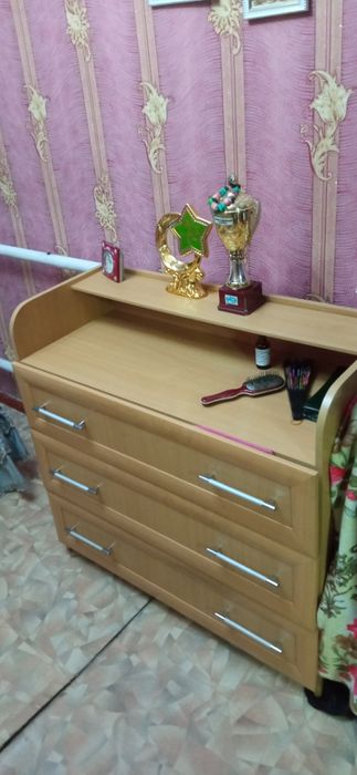 Продам спальный гарнитур