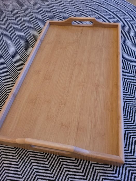 Столик для завтрака