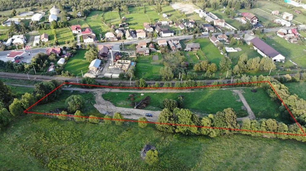 Vand 10500 mp teren intravilan