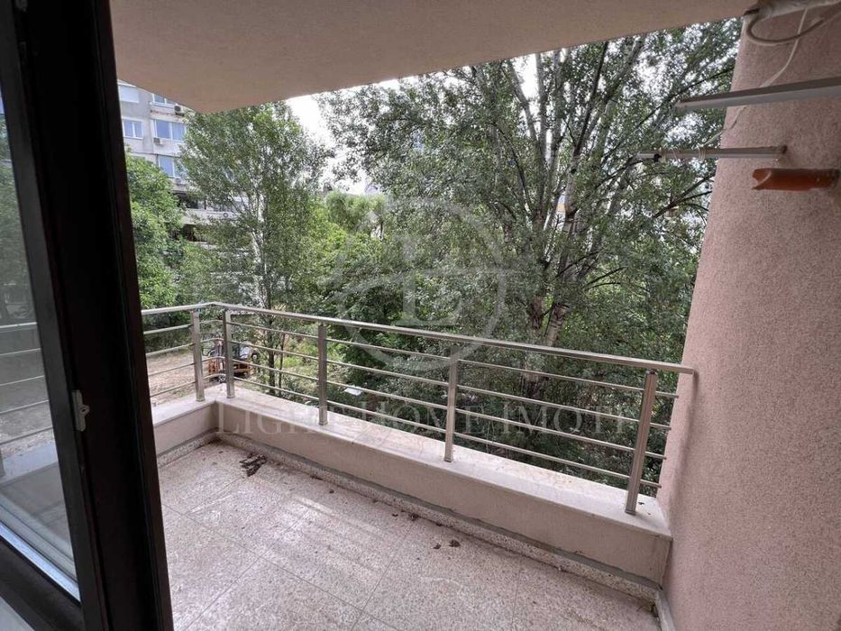 Продава се Двустаен апартамент в Пловдив, Христо Смирненски - 70 кв.м за 1458 €/кв.м - Снимка #3