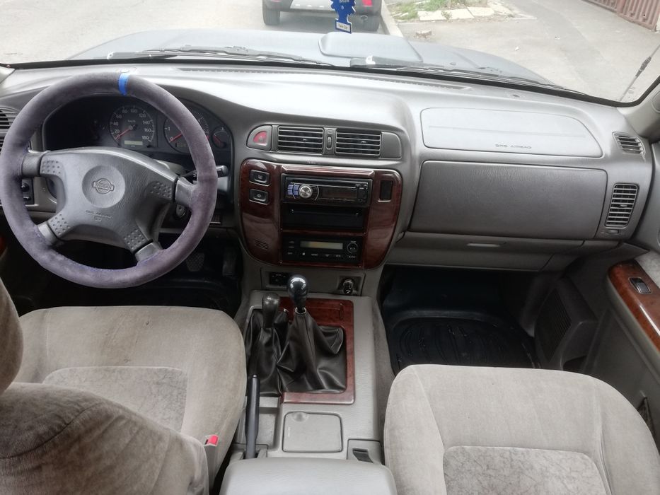Nissan Patrol Y61, motor 2.8 - 129 cp, 7 locuri, cutie viteze manuala