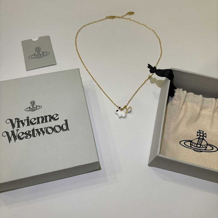 Vivienne Westwood Колие