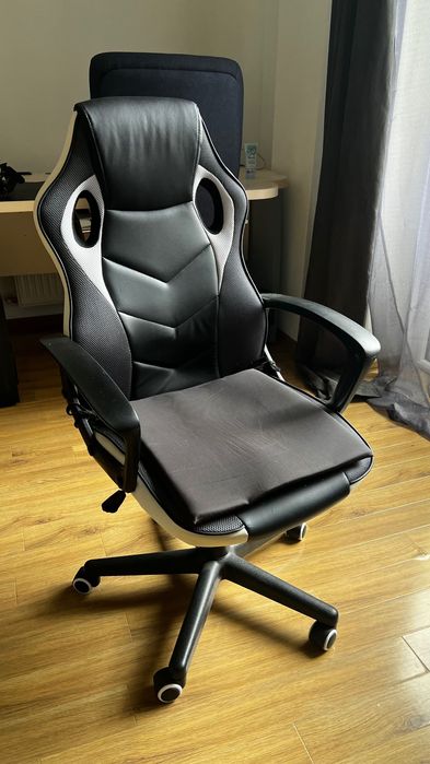 Scaun gaming alb/negru