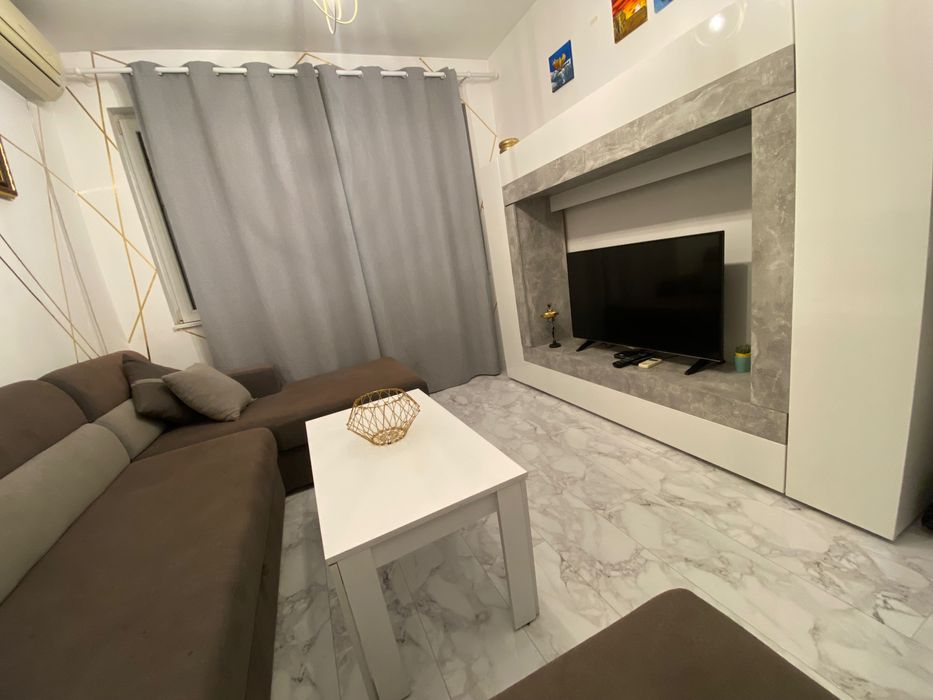 Дава се под наем Четиристаен апартамент в Варна, ВИНС - 75 кв.м за 648.21 € - Снимка #13