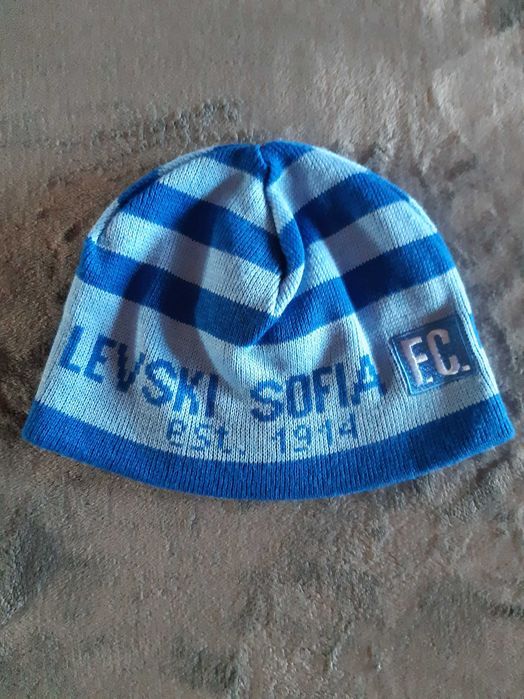 Колекционерски футболни шалове и шапка на ЛЕВСКИ
