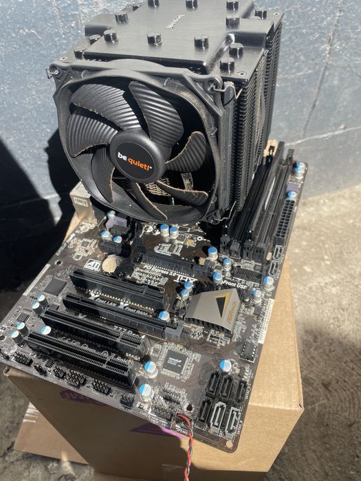 Placa de baza cu procesor i7 32g ram