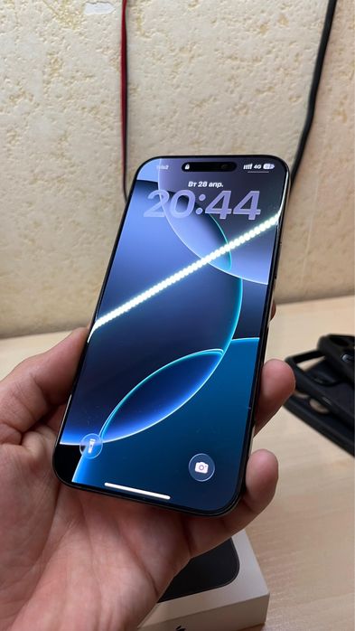 Продам Айфон 16 про макс (16 pro max)