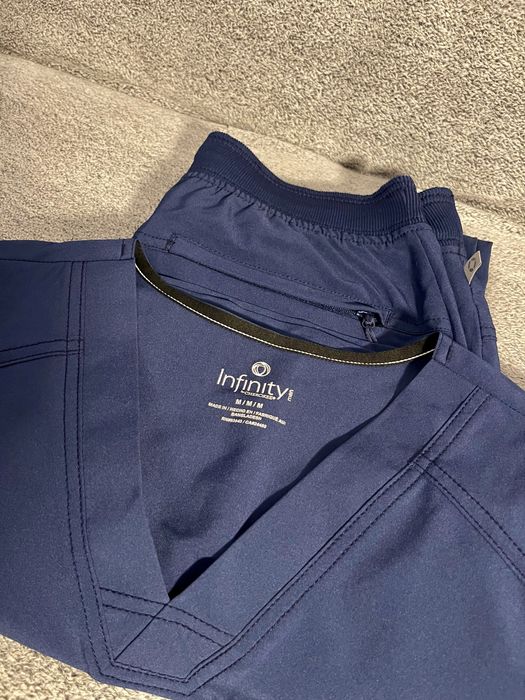 Costum medical - Scrubs & Beyond (Infinity)