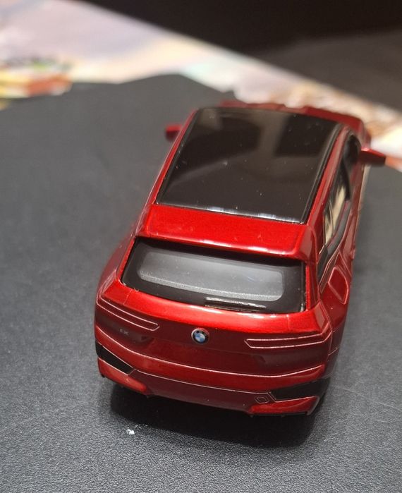 VÎND machetă BMW X1 de colecție din metal