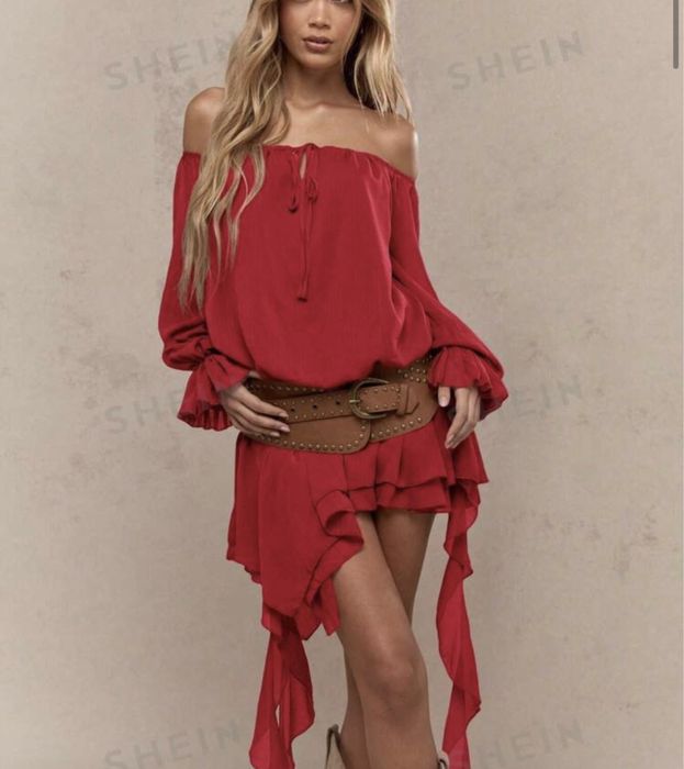 Rochie shein pe umeri