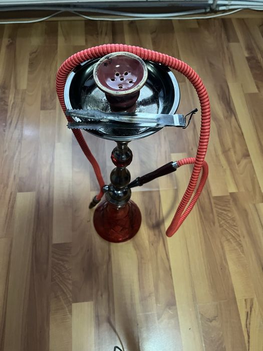 Narghilea înaltă peste 70 cm, roșie, completă – 350 lei