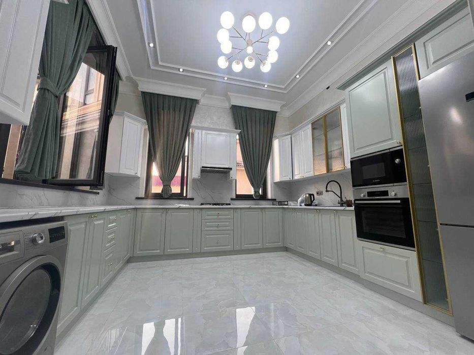 ПРОДАЕТСЯ КОТТЕДЖ на Ц-5   метро Минор Соток:  1,1 Комната: 5