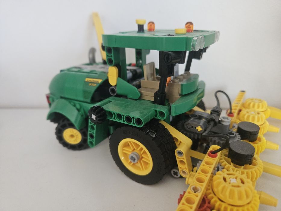 Lego technic 42168