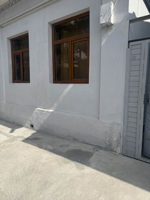 Sergeli tumani Xonobod metro yonida 3sotixli xovli uy sotiladi