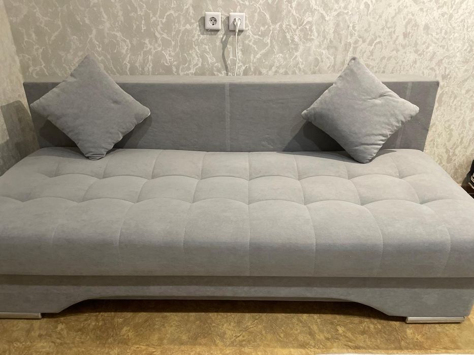 Продам диван почти новый