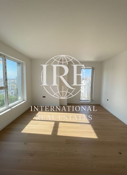 Продава се Тристаен апартамент в Варна, Гранд Мол Варна - 110 кв.м за 1427 €/кв.м - Снимка #3