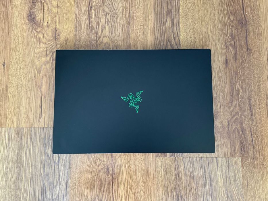 15.6' 2.5K 240Hz i7-13800H Razer Blade 32GB DDR5/1TB NVMe/Nvidia RTX 4070 8GB/Бат. 6ч