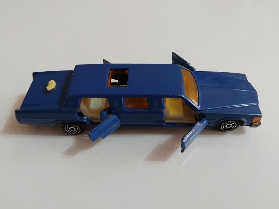 Метална количка - лимузина