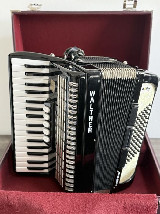 acordeon walther pirat 72 si