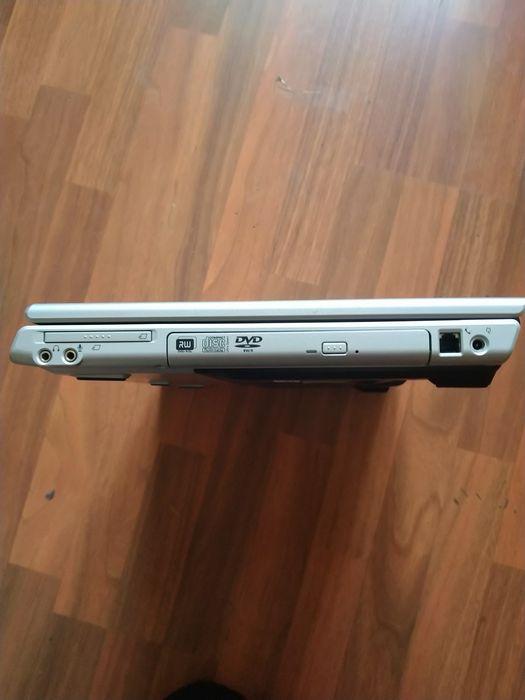 Vând laptop HP pavilion dv5000