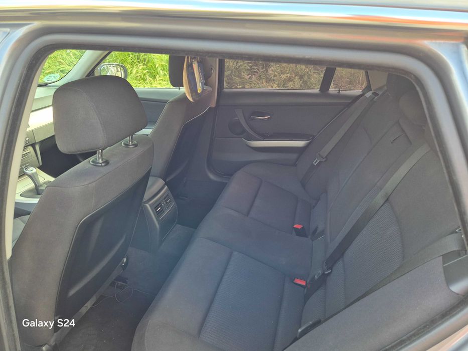 BMW 3 Series 2010 — imagine 5