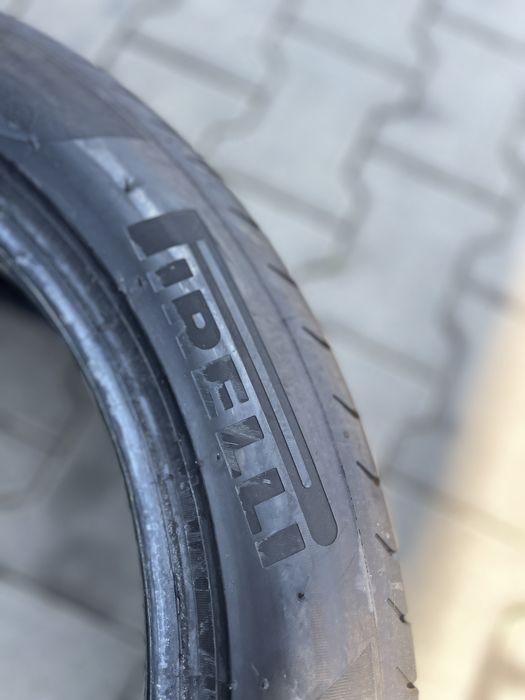 2x 275 40 19 Pirelli Pzero RUNFLAT (*)