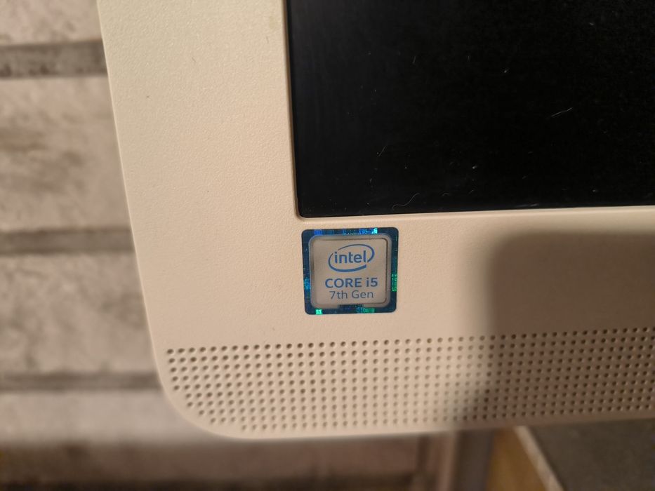 All in one Hp  i5 gen7