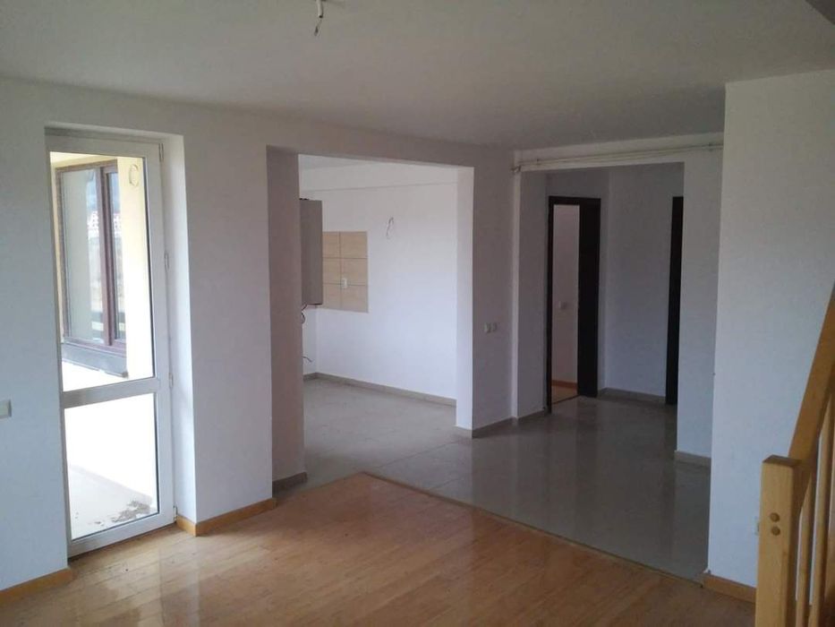 Vand Apartament 3 camere 105 mp utili cu 2 locuri parcare incluse, Pro