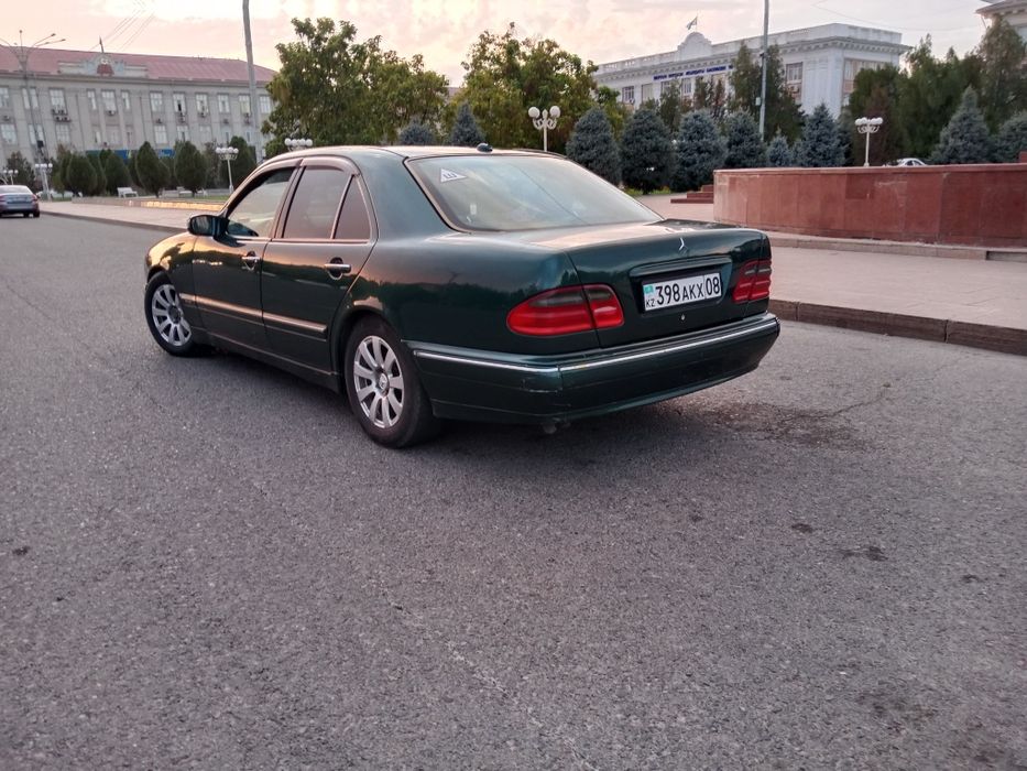 Мерседес сатылады