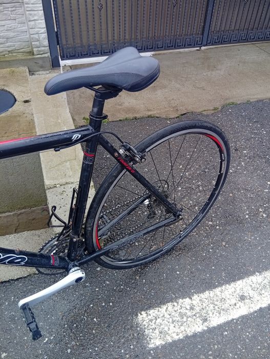 Bicicleta carera cursiera funcțională