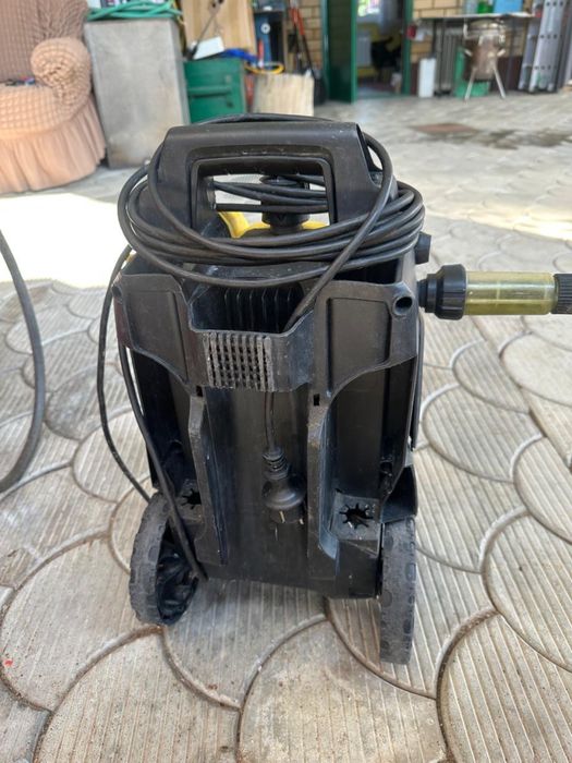 Продам Karcher K5