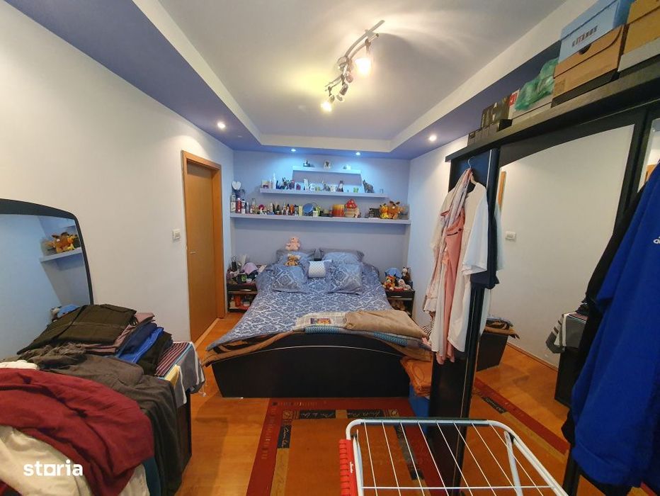 Apartament 3 camere, etaj 1, centrala proprie, bloc izolat - Zona Kiri