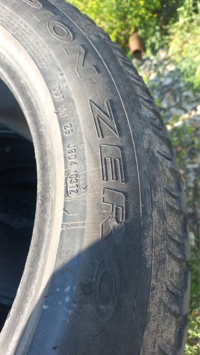 Продам 4 балона размер 255 55 р 19  пирели