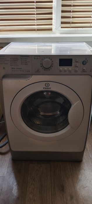 Продам стиральную машину