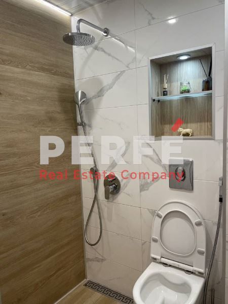 Продава се Тристаен апартамент в Бургас, Изгрев - 90 кв.м за 2428 €/кв.м - Снимка #9