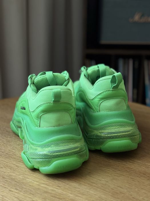 Balenciaga Triple S зелёные