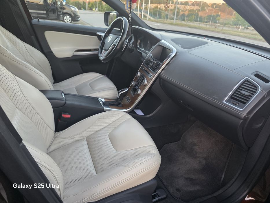 VOLVO XC60 2016 — imagine 5