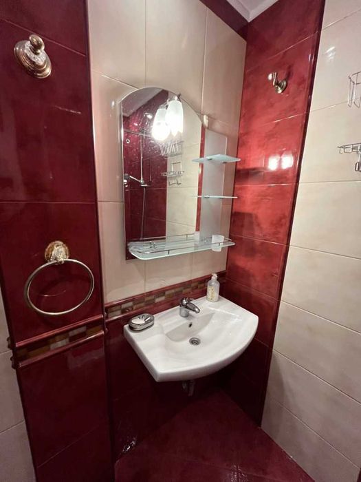 Дава се под наем Тристаен апартамент в София, Стрелбище - 120 кв.м за 816 € - Снимка #10