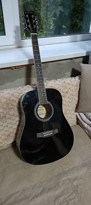 Гитара levinson LA-4100