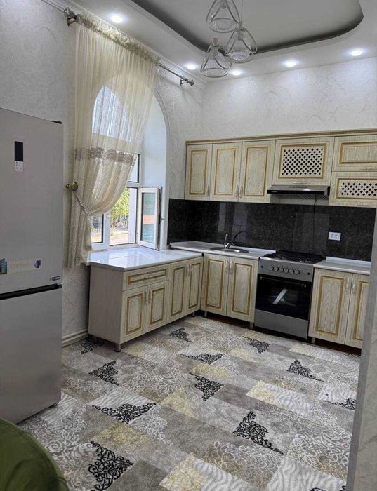 Сдаётся 2-комнатная квартира в районе Юнусабадский 6 ЖК Хонсарой!