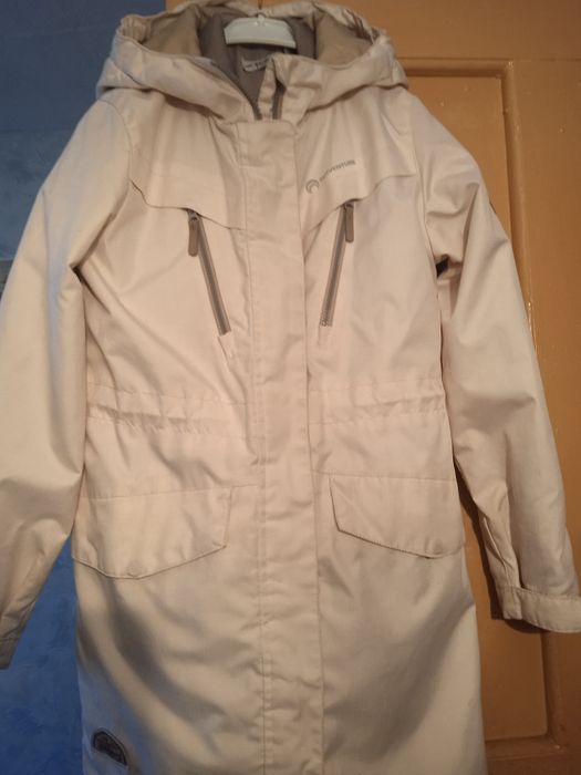 Продам демисезонные и  джинсовые  куртки