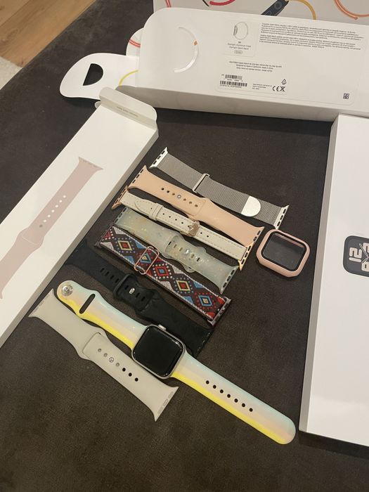 Часовник Iwatch SE gen 2 (starlight)